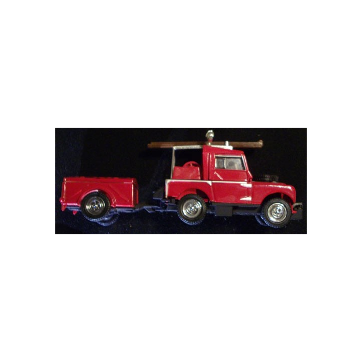 MATCHBOX MODELS OF YESTERYEAR YFE-2 1952 LAND ROVER FIRE TRUCK