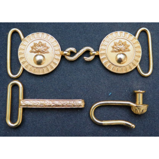 Agrafe à 2 médaillons diamètre 38 mm avec crochet pour ceinturon d'officier ou d'élève officier 1976