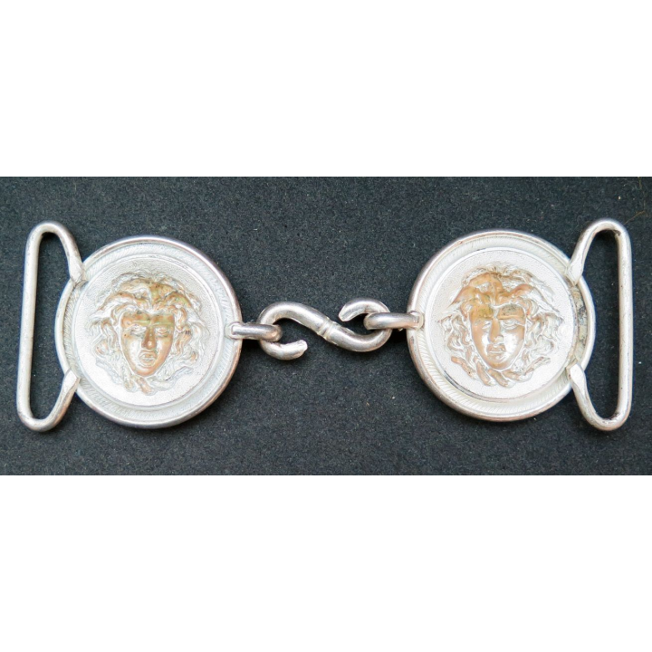 Boucle de ceinturon à deux plaques tête de méduse argenté diamètre 5 cm