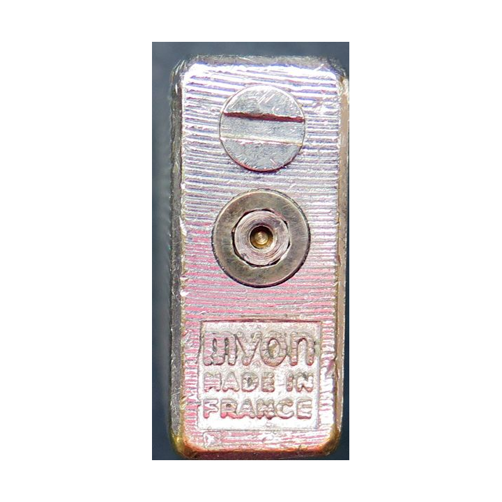 BRIQUET : briquet argenté Myon Made in France 5,8 x 1,2 x 2,9 cm