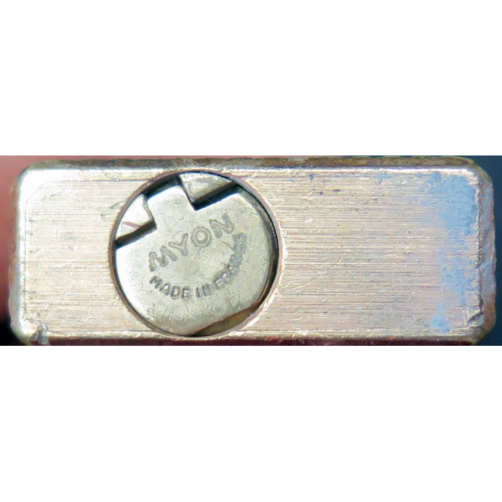 BRIQUET : briquet doré Myon Made in France 7,2 x 1 x 2,5 cm