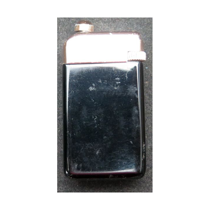BRIQUET : briquet en acier noir et doré Myon Diva 6 x 3 x 1,5 cm 
