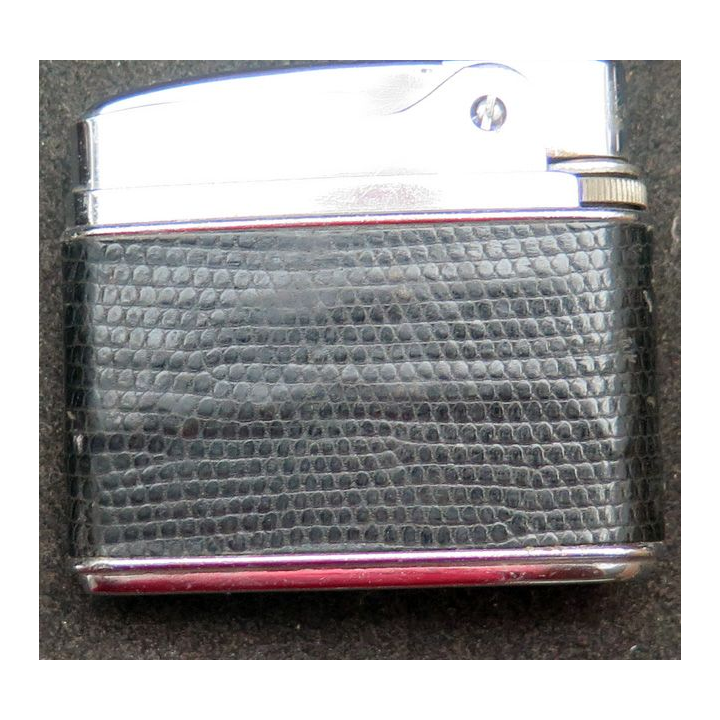 BRIQUET : briquet en acier et simili cuir noir Rowenta Gas Snip 5,3 x 4,7 x 1,3 cm