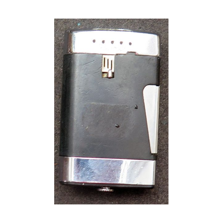 BRIQUET : briquet en acier noir et argenté Ronson 6 x 4 x 1 cm