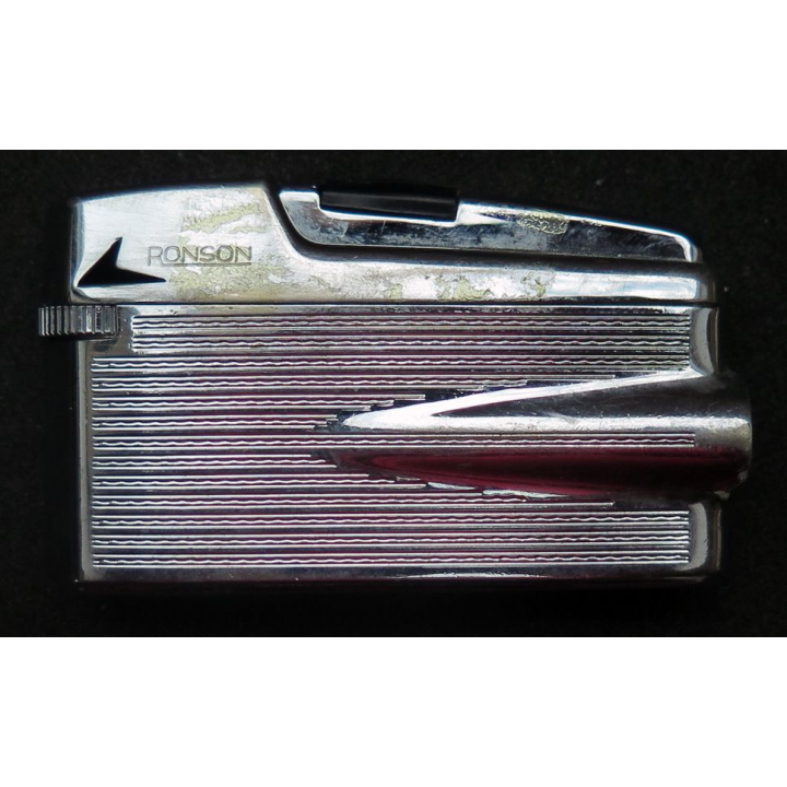 BRIQUET : briquet en acier argenté Ronson Varaflame breveté S.G.D.G 6,5 x 3,5 x 1,2 cm