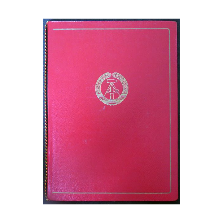 RDA : pochette cartonnée de médaille militaire (sans le diplôme) de la république démocratique allemande