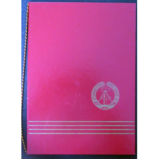 RDA : pochette cartonnée de médaille militaire (sans le diplôme) de la république démocratique allemande