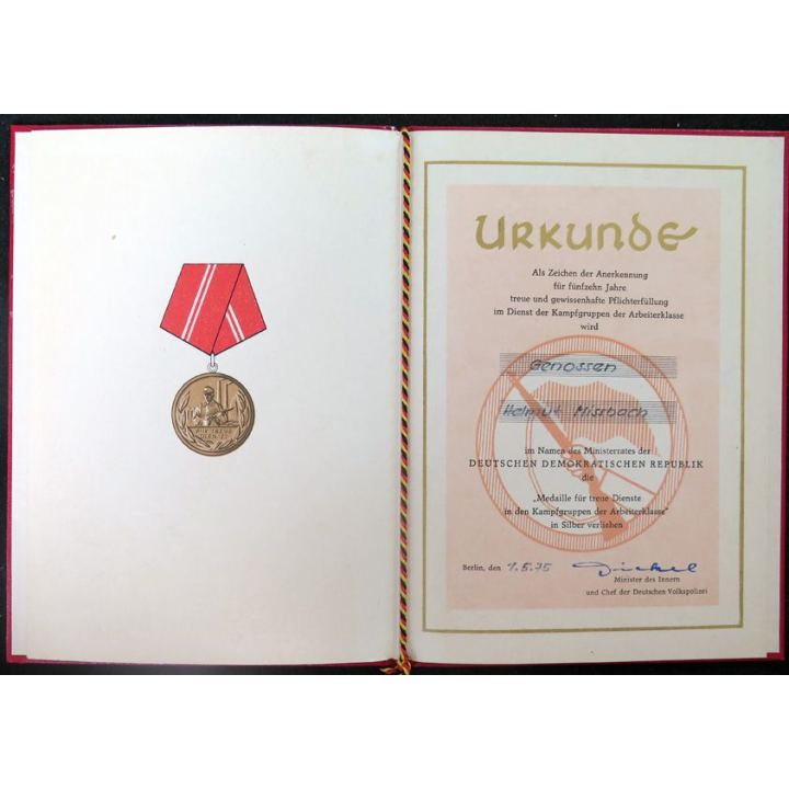 RDA : médaille et diplôme attribué de la médaille argent pour les loyaux services