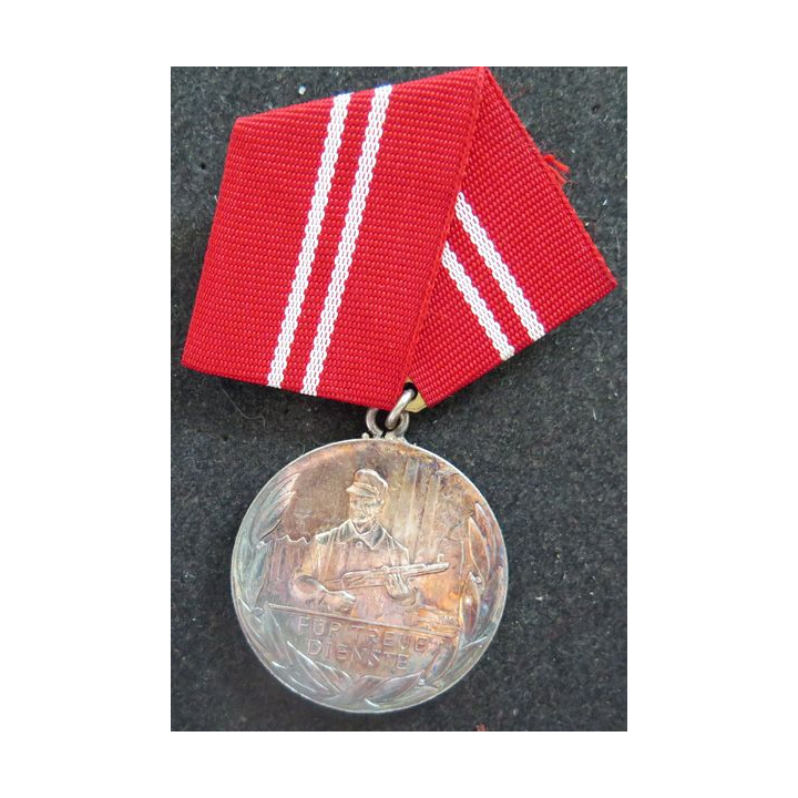 RDA : médaille et diplôme attribué de la médaille argent pour les loyaux services