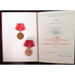 RDA : médaille et diplôme attribué de la médaille d'excellentes performances dans les groupes de combat