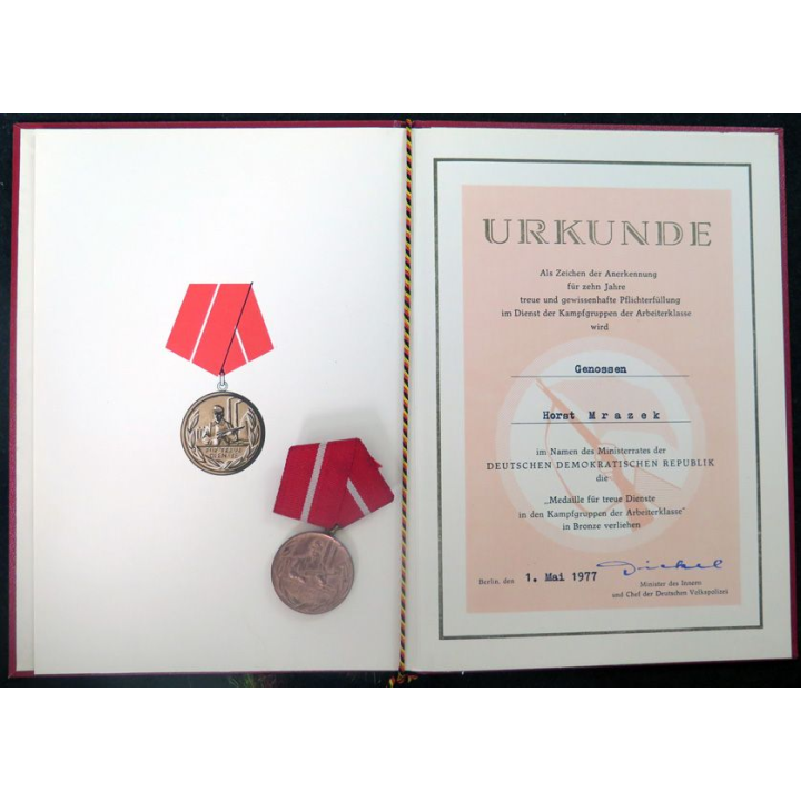 médaille et diplôme attribué de la médaille bronze pour les loyaux services