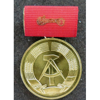 RDA : médaille de bronze pour les services rendus à la RDA 