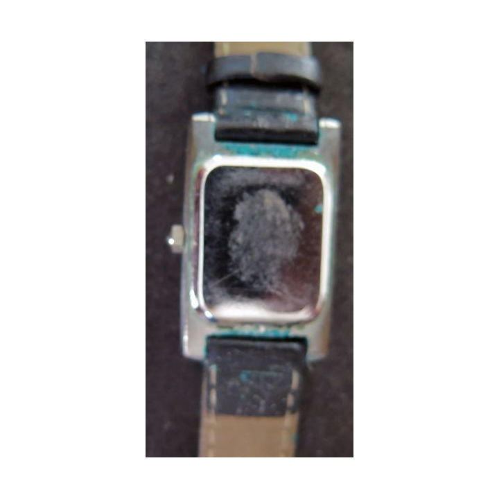Montre femme avec bracelet cuir argenture usée