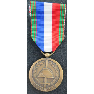 FRANCE : médaille bronze de l'UNC Union nationale des combattants 60° anniversaire