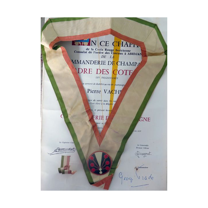 COTE D'IVOIRE : Grand Cordon de chevalier de l'ordre des Coteaux de la Commanderie de Champagne avec diplôme