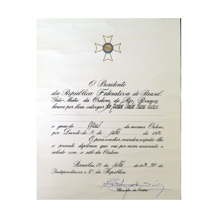 BRESIL : médaille et diplôme attribué de la Croix d'officier de l'ordre de Rio Branco en écrin