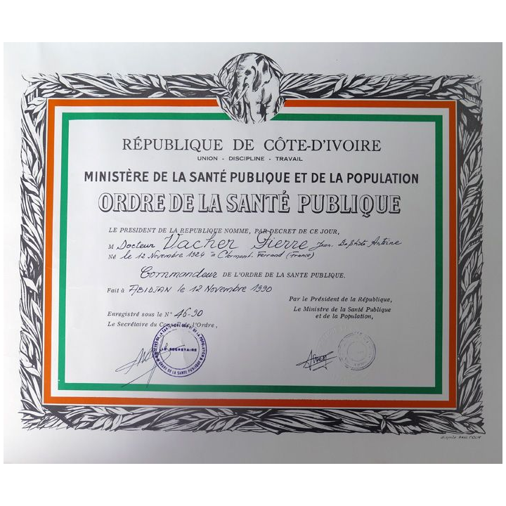 COTE D'IVOIRE : médaille de la croix de commandeur de l'Ordre de la santé publique ivoirien avec son diplôme attribué