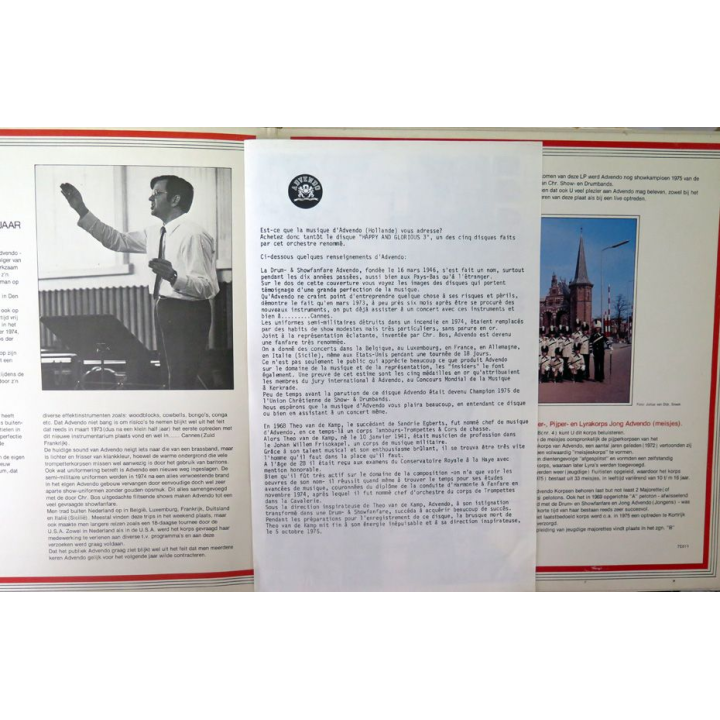 DISQUE 33 TOURS : Happy and Glorious 3 30 jaar drum Musique d'Avendo (Hollande)