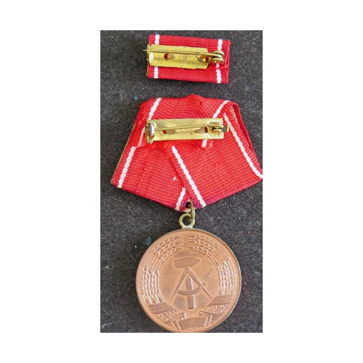 RDA : médaille de bronze avec rappel pour d'excellentes performances