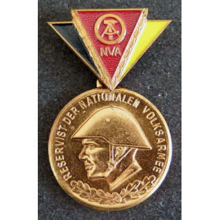 RDA : médaille pour les réservistes de l'Armée populaire nationale