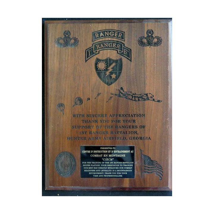 Plaque du 1° Ranger Battalion au CIECM centre d'instruction et d'entrainement au combat en Montagne