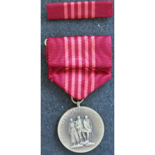 TCHECOSLOVAQUIE : médaille tchèque du 25° anniversaire de la victoire des travailleurs