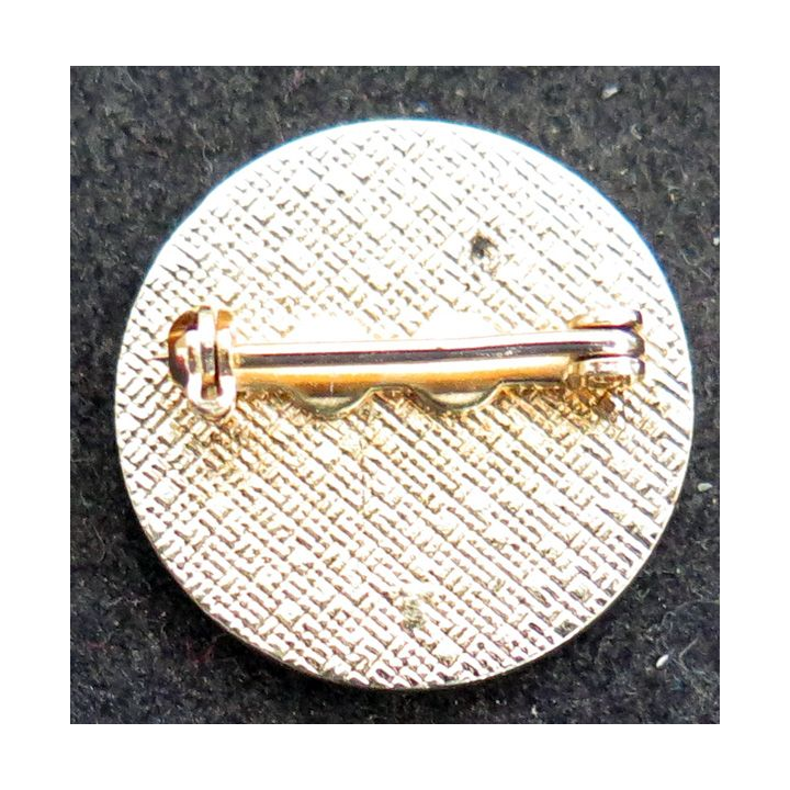 Insigne de boutonnière de diamètre 2 cm avec coeurs 