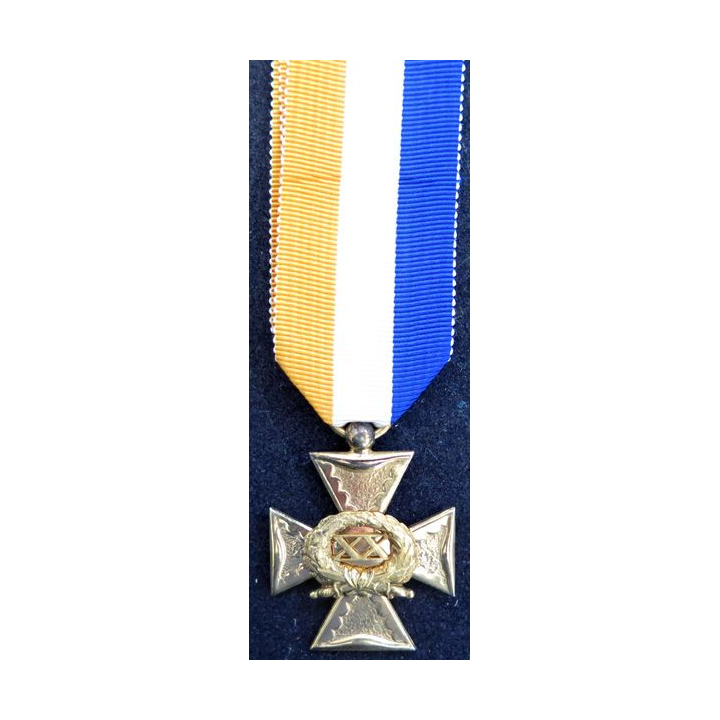 PAYS BAS : médaille des services d'officier 20 ans d'ancienneté en vermeil par J.M.J. van Wielik de La Haye