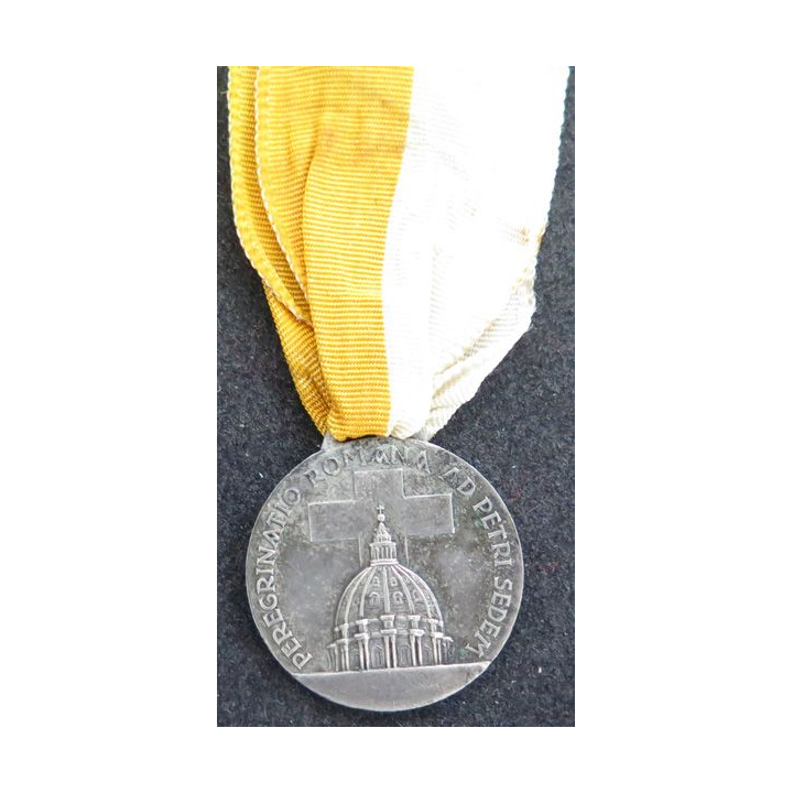 VATICAN : médaille argentée du Pape Pie XI "Pius XI Pont. Max.A. XIV" Pélerinage à Saint Pierre de Rome