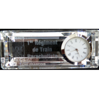 1° RTP : horloge en inclusion plastique du 1° régiment du train parachutiste offert par le Capitaine François