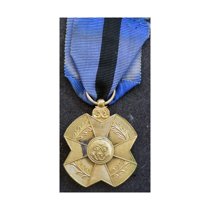 médaille de bronze  de l'Ordre de Léopold IIBELGIQUE : médaille d'Or  de l'Ordre de Léopold II
