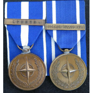 OTAN : Deux médailles commémoratives de l'OTAN avec barrette "Kosovo" et "Former Yugoslavia"
