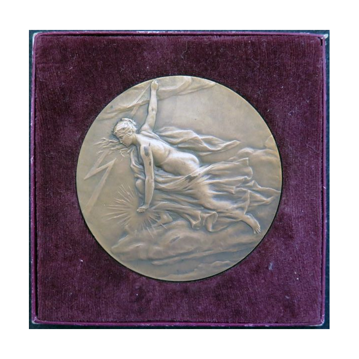 MEDAILLE : médaille du syndicat général de la construction électrique attribuée à mme Emmanuelle Gasser en bronze