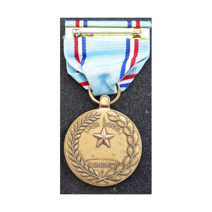USA : US Air Force Good Conduct medal dans sa boite avec rappel