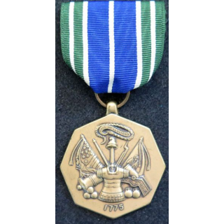 USA : Médaille de l'US Army for military achievement medal dans sa boite officielle
