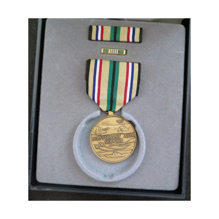 USA : médaille commémorative de la guerre du golfe Southwest Asia service