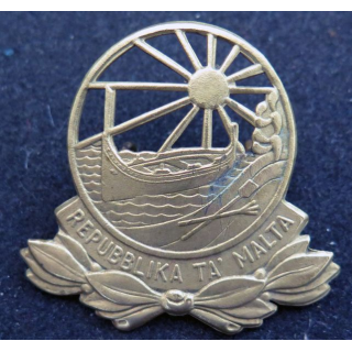 insigne de poitrine de la police de la république de Malte