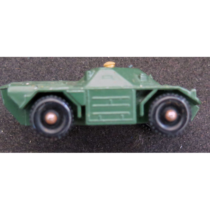 véhicule militaire Matchbox Lesney Ferret scout car n° 61