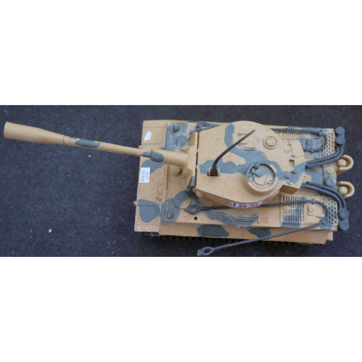 Char TIGER 1 Corgi toys Pat app 20660 / 73