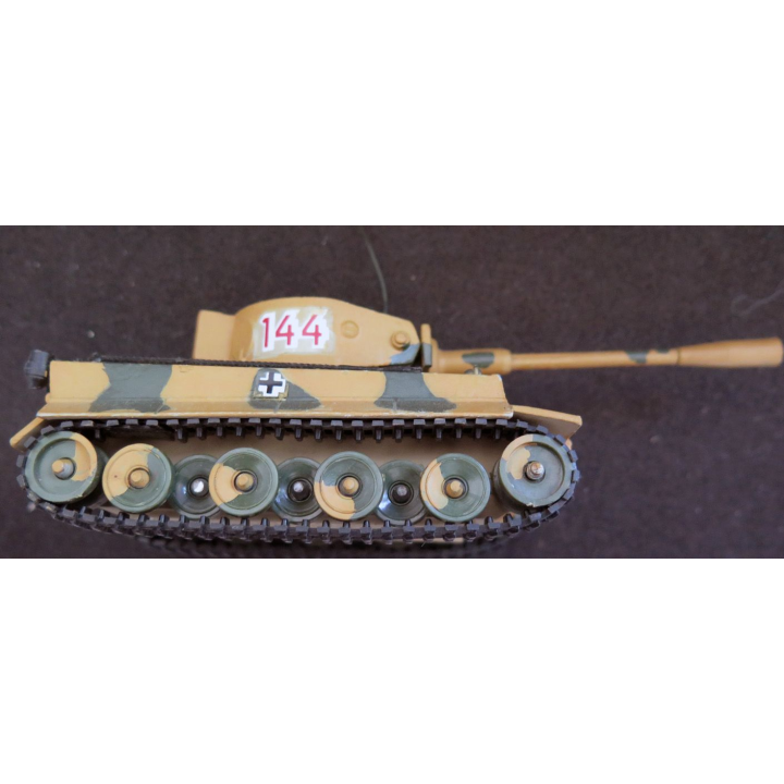Char TIGER 1 Corgi toys Pat app 20660 / 73