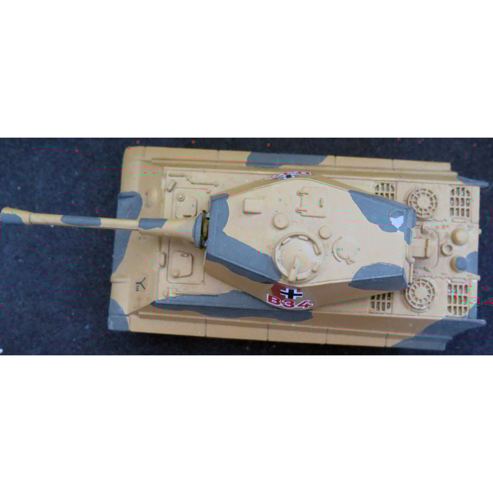 Char KING TIGER 1 German heavy tank Corgi toys