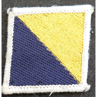 ROYAUME UNI : insigne tissu inconnu anglais de dimension 4 x 4 cm