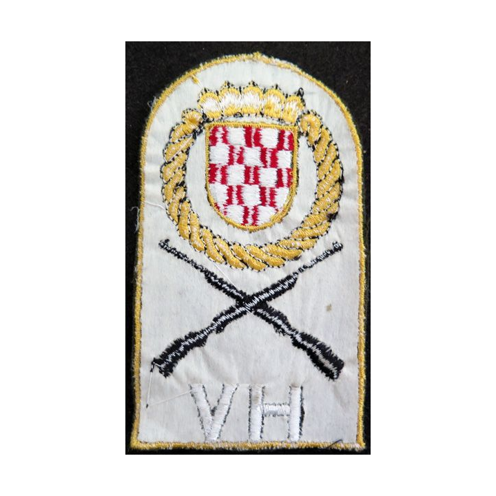insigne tissu des forces armées croates  6,5 x 11 cm