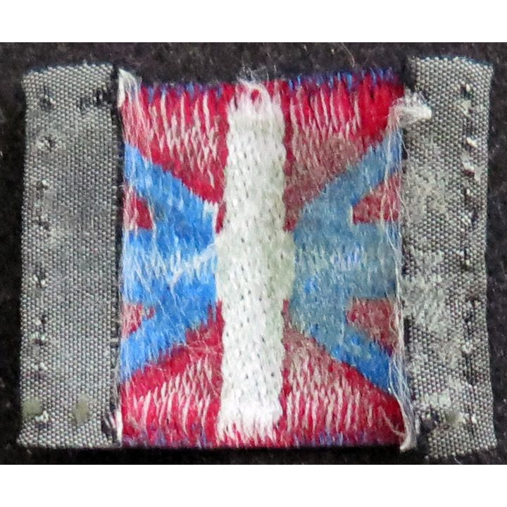 ROYAUME UNI : insigne tissude l'Union Jack anglais de dimension 2,5 x 3,2 cm