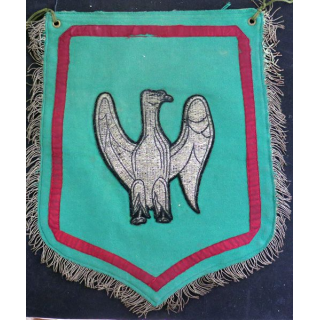 7° RCH : Flamme de trompette du 7° régiment de chasseurs à cheval 25 x 35 cm fils argentés