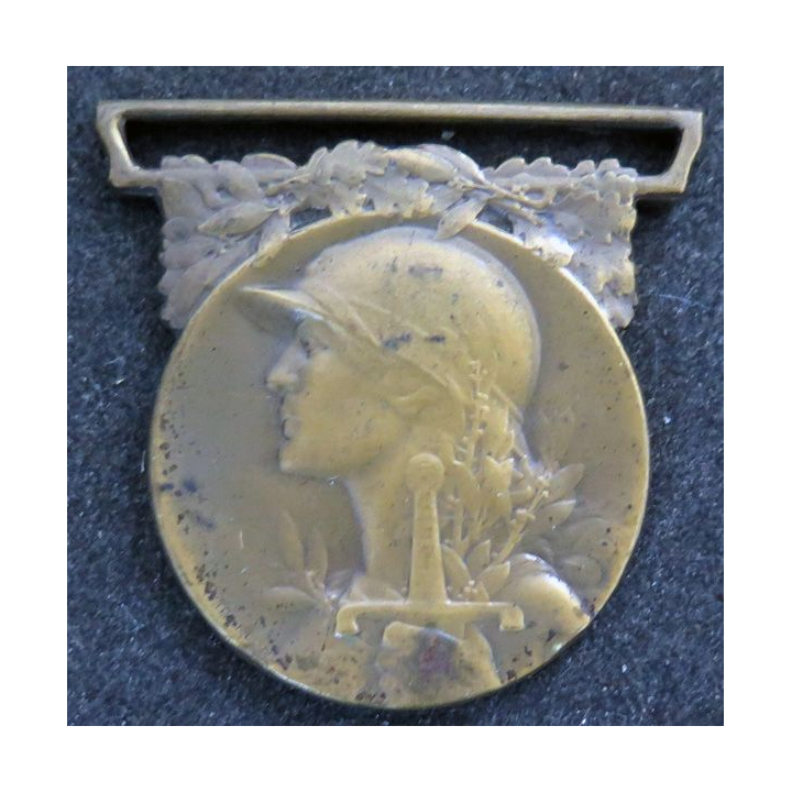 FRANCE : médaille commémorative de la guerre 1914-1918  en bronze avec copie livret militaire