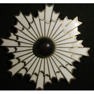 JAPON : PLAQUE DE L'ORDRE DU SOLEIL LEVANT N°01