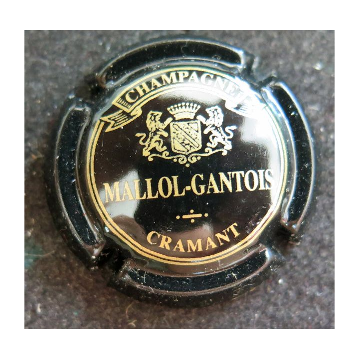 Capsule Muselet de bouteille de champagne MALLOL-GANTOIS B. n° 4a Noir et or