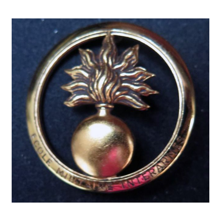 EMIA : insigne de béret de l'école militaire interarmes de fabrication Beraudy-Vaure