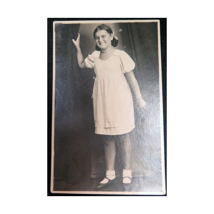 URSS : photo de Julie en 1938 8,2 x 13,2 cm